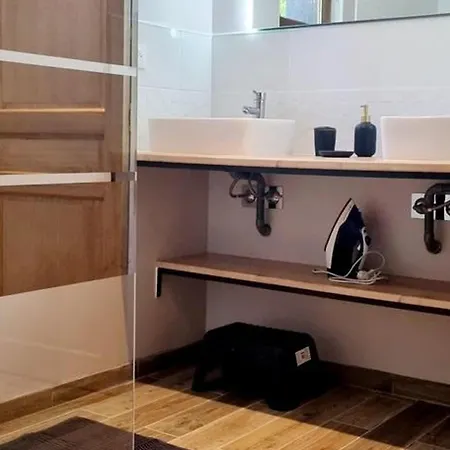 Maison Independante En Lisiere De Bois Avec Cheminee, Velos Et Animaux Acceptes - Fr-1-532-20 * Fontenelle (Aisne)